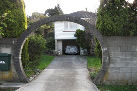 Photo of property in 4 Sheehy Grove, Wainuiomata, Lower Hutt, 5014