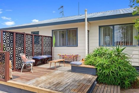 Photo of property in 74 Shaw Road, Coastlands, Whakatane, 3191