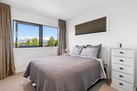 Photo of property in 4 Takahe Lane, Wanaka, 9305