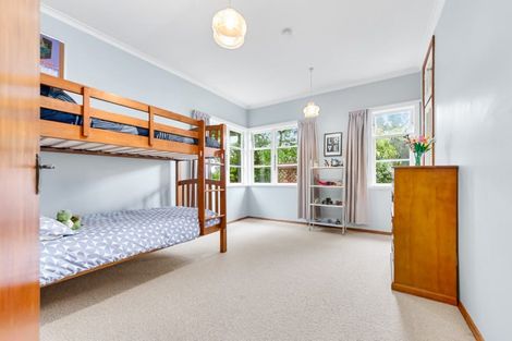 Photo of property in 1 Summit Road, Fairfield, Lower Hutt, 5011