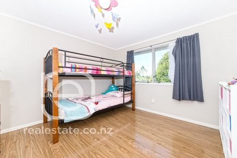 Photo of property in 50 Regency Place, Sunnynook, Auckland, 0632