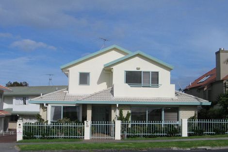 Photo of property in 23 Ganymede Place, Half Moon Bay, Auckland, 2012