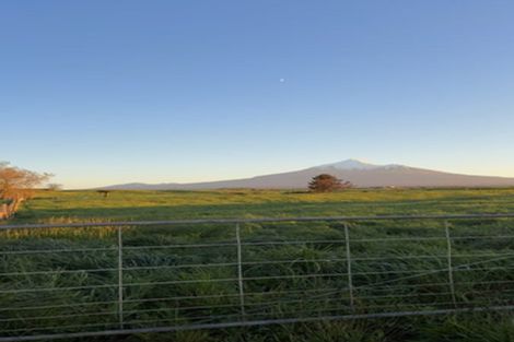 Photo of property in 2680 Eltham Road, Te Kiri, Opunake, 4682