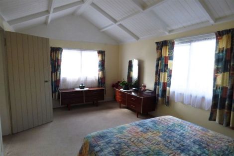 Photo of property in 5 Rimu Street, Kaka Point, Balclutha, 9271