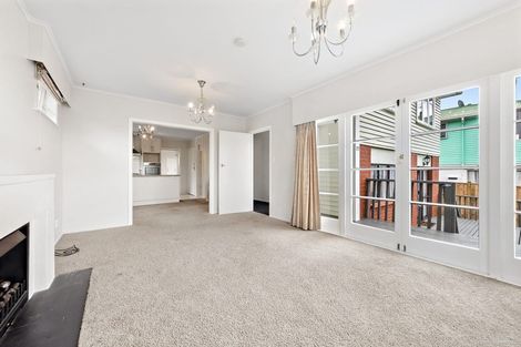 Photo of property in 27 Woodford Avenue, Henderson, Auckland, 0610