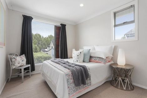 Photo of property in 9f Clearwater Cove, West Harbour, Auckland, 0618