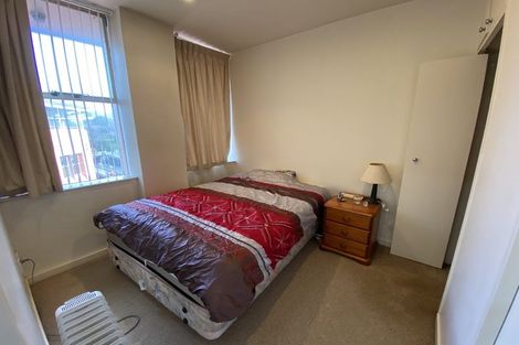 Photo of property in Terrace Tower Apartments, 12c/126 The Terrace, Wellington Central, Wellington, 6011