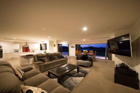 Photo of property in 219 Kahuterawa Road, Linton, Palmerston North, 4472