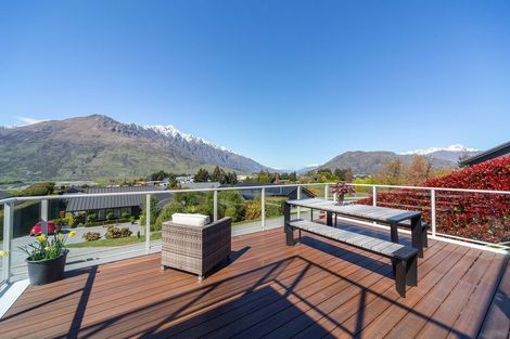 Photo of property in 3 Batsford Lane, Lower Shotover, Queenstown, 9371