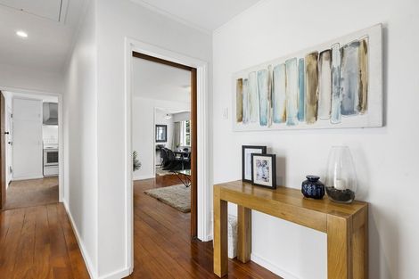 Photo of property in 39 Aliford Avenue, One Tree Hill, Auckland, 1061