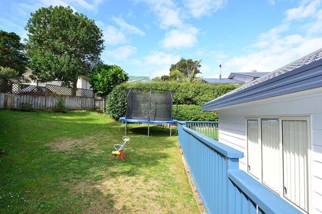Photo of property in 9 Jelas Road, Red Beach, 0932