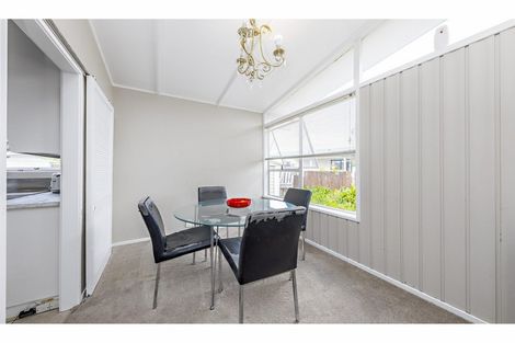 Photo of property in 27 Hope Farm Avenue, Pakuranga Heights, Auckland, 2010