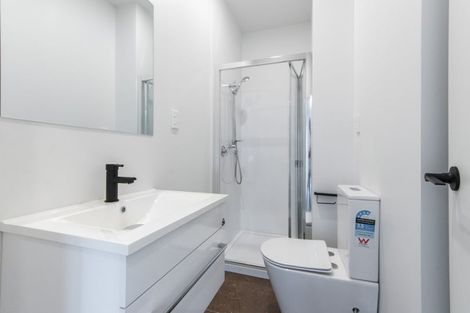 Photo of property in 1/14a Kaponga Crescent, New Lynn, Auckland, 0600