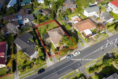 Photo of property in 137 Oaktree Avenue, Browns Bay, Auckland, 0630