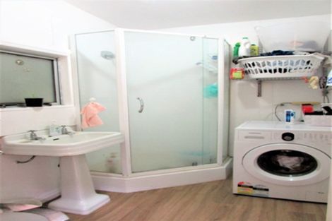 Photo of property in 126 Pinehaven Road, Pinehaven, Upper Hutt, 5019