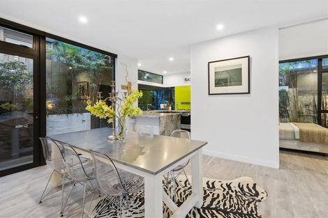 Photo of property in 2/7 Northumberland Avenue, Hauraki, Auckland, 0622