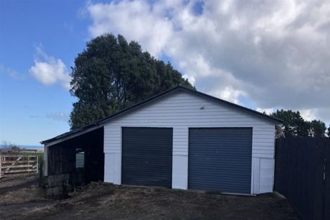 Photo of property in 1399 Auroa Road, Awatuna, Hawera, 4679