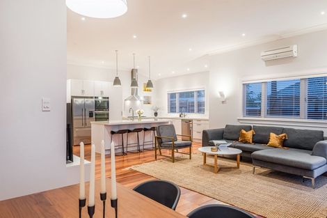 Photo of property in 1/20 Corrella Road, Belmont, Auckland, 0622