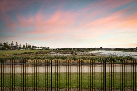 Photo of property in 11 Hurunui Drive, Te Awa, Napier, 4110