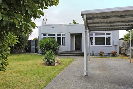 Photo of property in 100 Barden Street, Mayfair, Hastings, 4122