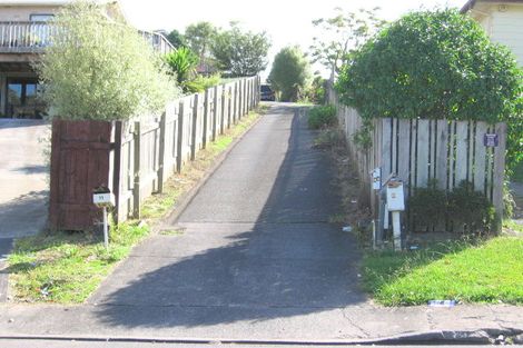 Photo of property in 2/9 Hydra Place, Glen Eden, Auckland, 0602