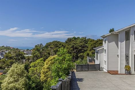 Photo of property in 487a East Coast Road, Murrays Bay, Auckland, 0630