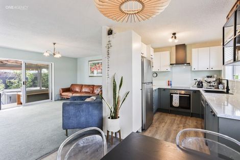 Photo of property in 102b West Belt, Rangiora, 7400