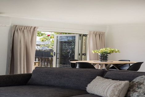 Photo of property in 63a Carlyle Street, Leamington, Cambridge, 3432