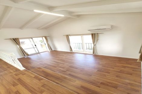 Photo of property in 12 Colwill Road, Massey, Auckland, 0614