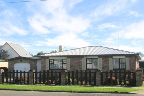 Photo of property in 69a Ngatai Road, Otumoetai, Tauranga, 3110
