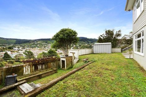 Photo of property in 33 Tawa Terrace, Tawa, Wellington, 5028