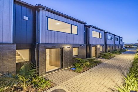 Photo of property in 67 Paetai Lane, Te Atatu Peninsula, 0610