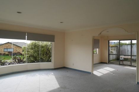 Photo of property in 151 Realm Drive, Paraparaumu, 5032