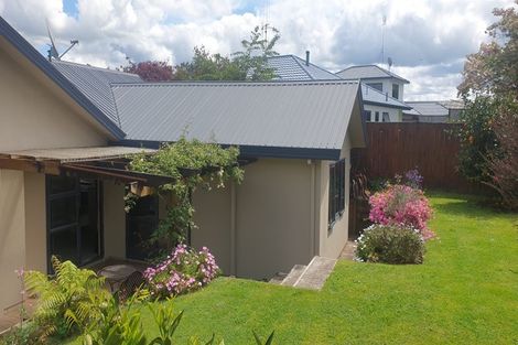 Photo of property in 12 Friesian Place, Grandview Heights, Hamilton, 3200