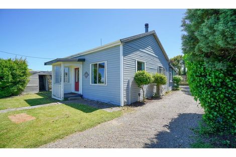 Photo of property in 12 Mclew Road, Kennington, Invercargill, 9871