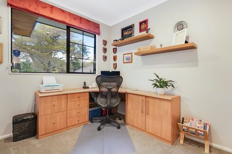 Photo of property in 12 Hobbs Road, Matakatia, Whangaparaoa, 0930