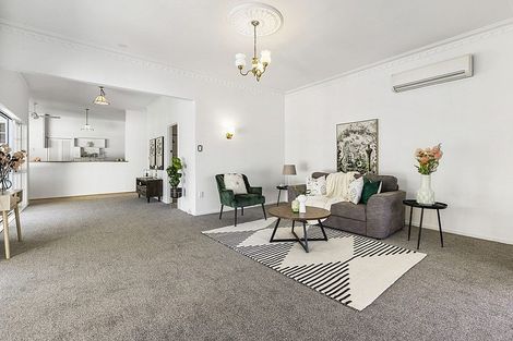 Photo of property in 112 Great South Road, Huntly, 3700