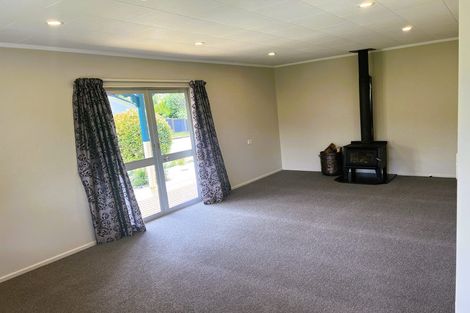 Photo of property in 128 Commercial Street, Takaka, 7110