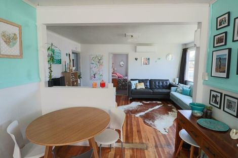 Photo of property in 7 Hulke Street, Foxton, 4814