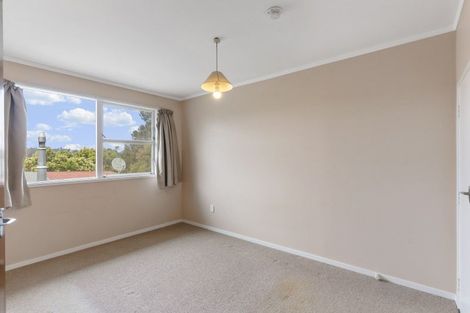 Photo of property in 51 Easton Park Parade, Glenfield, Auckland, 0629