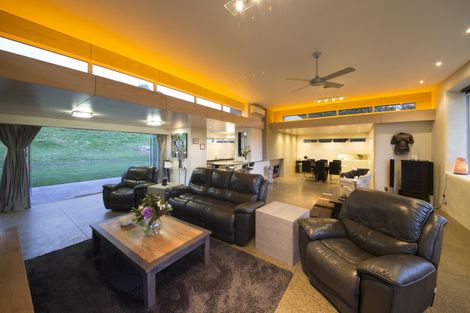 Photo of property in 115 Turitea Road, Fitzherbert, Palmerston North, 4472