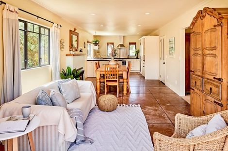 Photo of property in 79 Michael Road, Paraparaumu Beach, Paraparaumu, 5032