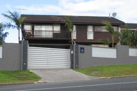 Photo of property in 1/6 Kowhai Road, Campbells Bay, Auckland, 0630