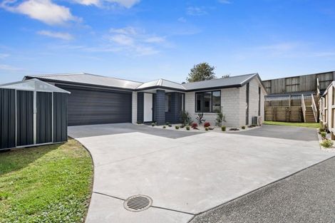 Photo of property in 17 Whakaturou Crescent, Pyes Pa, Tauranga, 3112