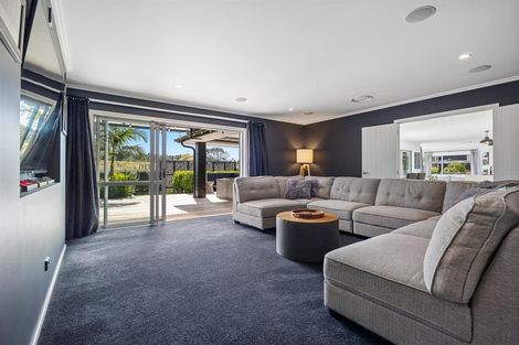 Photo of property in 583 State Highway 16, Kumeu, 0891