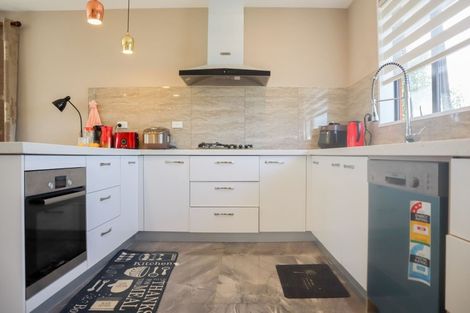 Photo of property in 17 Exeter Lane, Rolleston, 7614