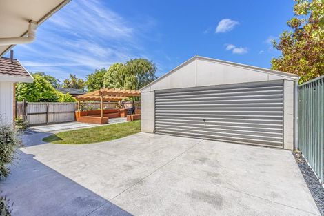 Photo of property in 24 Wades Avenue, Saint Martins, Christchurch, 8022