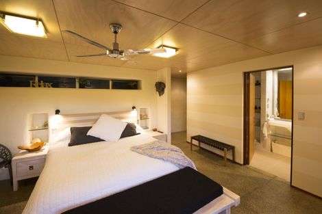 Photo of property in 115 Turitea Road, Fitzherbert, Palmerston North, 4472