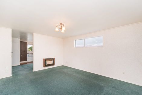 Photo of property in 43 Acacia Street, Kelvin Grove, Palmerston North, 4414