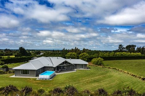 Photo of property in 61 Loburn Whiterock Road, Loburn, Rangiora, 7472